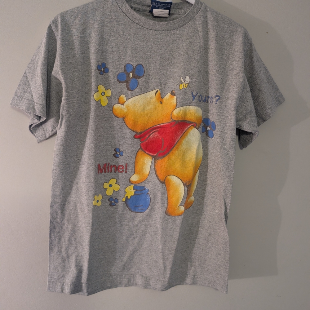 Disney Gray Winnie the Pooh Short Sleeve Graphic Tee